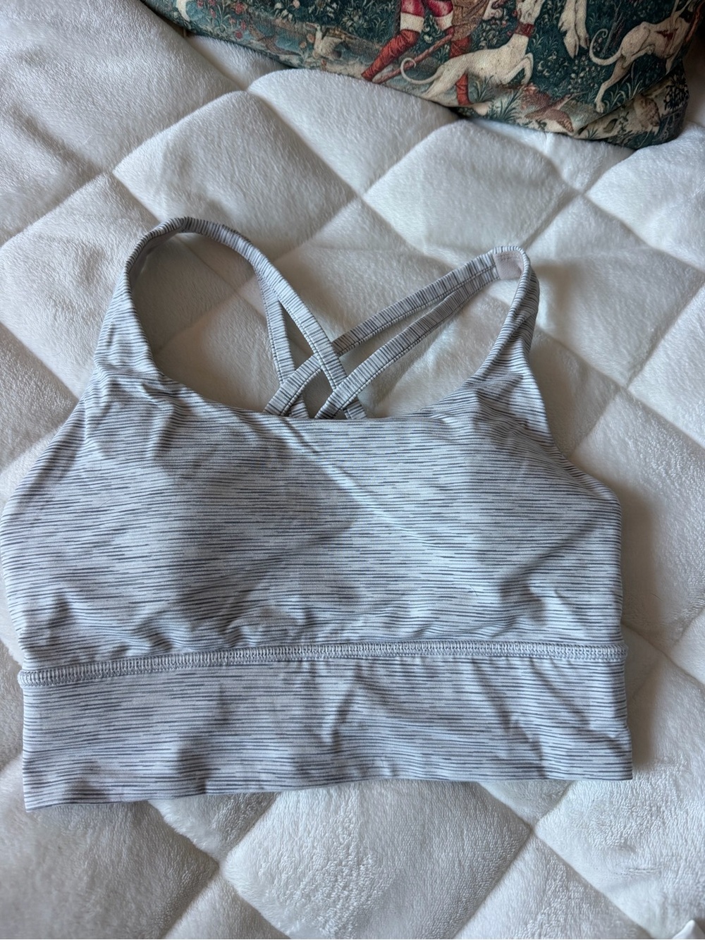 Lululemon Women's Strappy Sports Bra - Light Gray